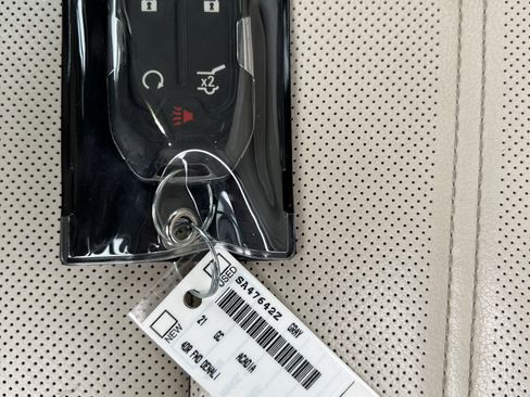 Used 2021 GMC Acadia Denali w/ Denali Technology Package image 38