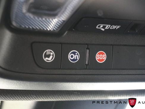 Used 2023 Chevrolet Traverse LT image 27