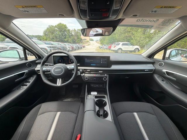 New 2026 Hyundai Sonata SEL FWD image 17