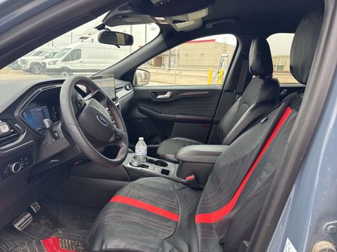 Used 2023 Ford Escape ST-Line w/ Tech Pack #1 image 9