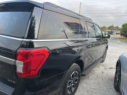 Used 2024 Ford Expedition Max XLT image 6
