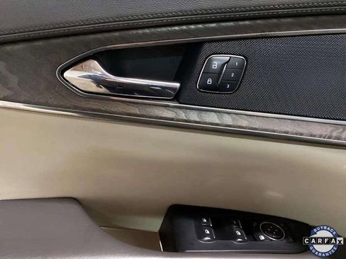 Used 2016 Lincoln MKX Select w/ Select Plus Package image 32