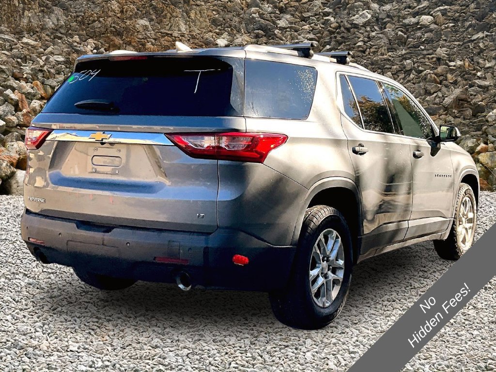 Used 2018 Chevrolet Traverse LT FWD image 2