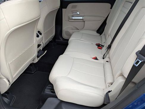 Used 2026 Mercedes-Benz GLB 250 image 13