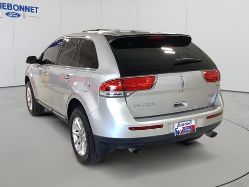 Used 2013 Lincoln MKX FWD image 7