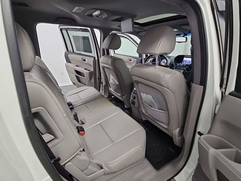 Used 2015 Honda Pilot Touring image 35