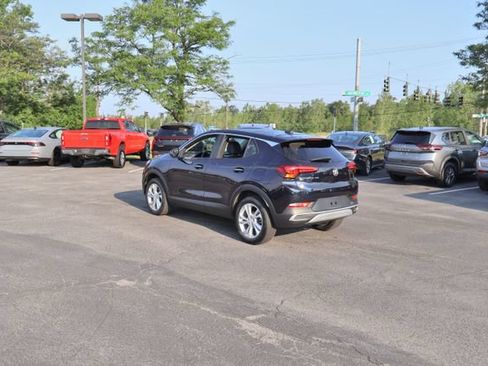 Used 2021 Buick Encore GX Preferred w/ Cold Weather Comfort Package AWD/4WD image 5