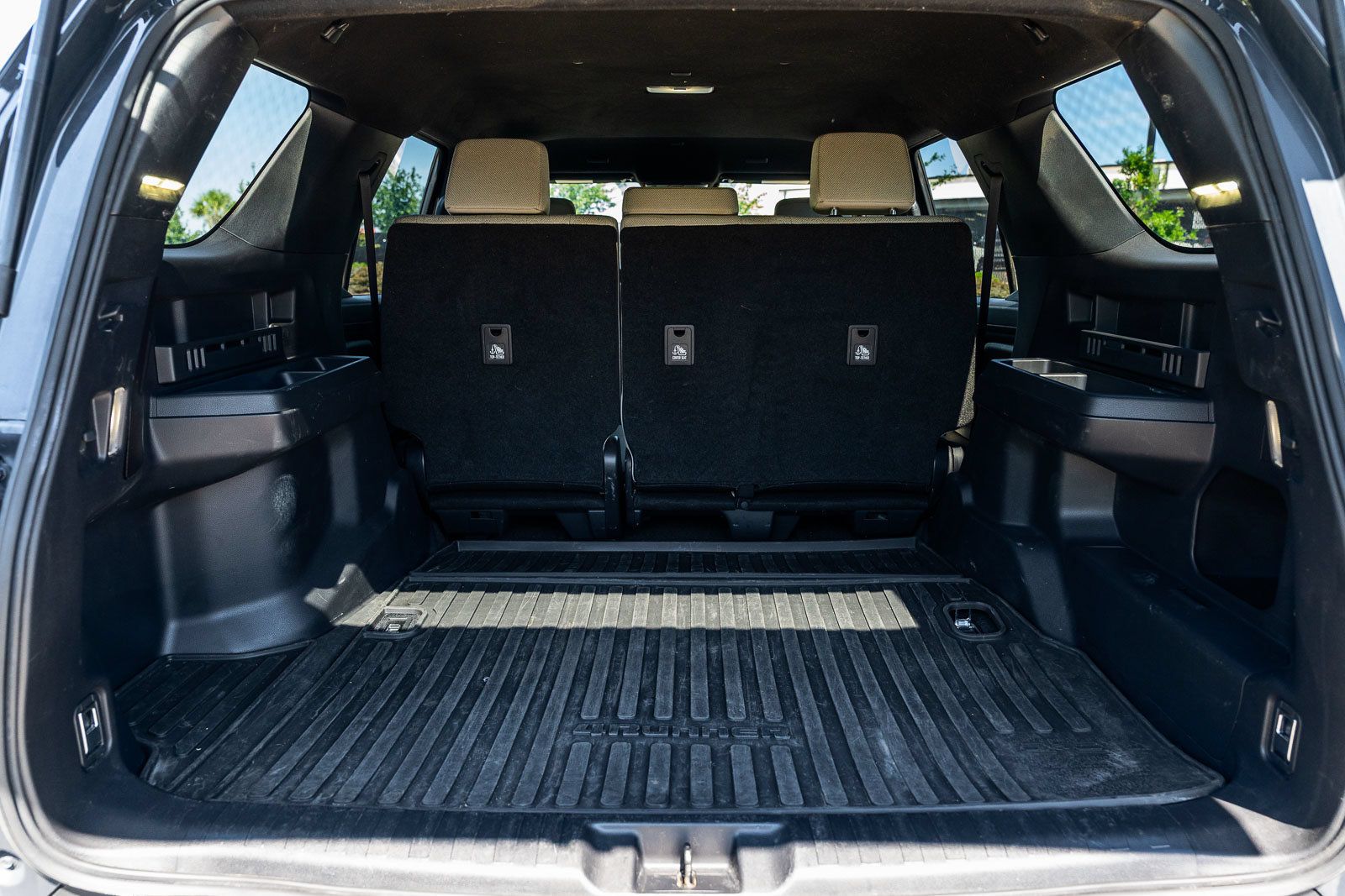 Used 2025 Toyota 4Runner SR5 AWD/4WD image 19