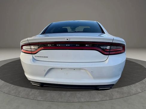 Used 2019 Dodge Charger SXT image 6