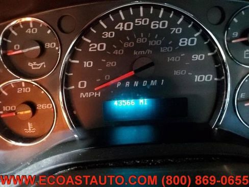 Used 2018 Chevrolet Express 2500 w/ Driver Convenience Package image 7