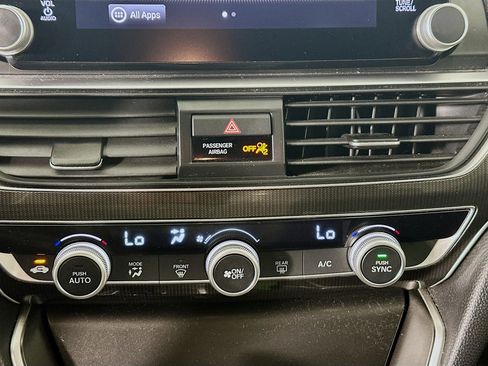 Used 2018 Honda Accord Sport image 22