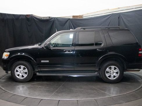 Used 2008 Ford Explorer XLT image 9