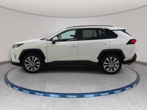 Certified 2020 Toyota RAV4 XLE Premium AWD/4WD image 8
