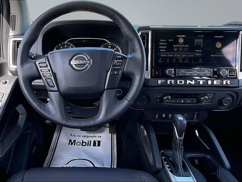 Certified 2025 Nissan Frontier SV w/ SV Convenience Package RWD image 7