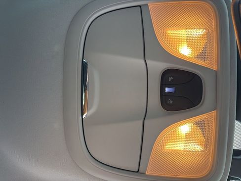 Used 2022 Jeep Cherokee Latitude Lux image 23