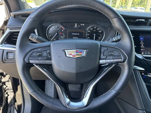 Certified 2025 Cadillac XT6 Premium Luxury image 27