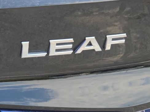 Used 2022 Nissan Leaf S w/ Protection Package FWD image 10