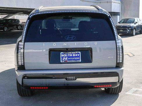 New 2026 Hyundai Ioniq 9 Calligraphy AWD/4WD image 5