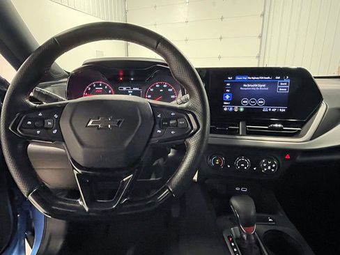 Used 2024 Chevrolet Trax RS w/ Driver Confidence Package image 34