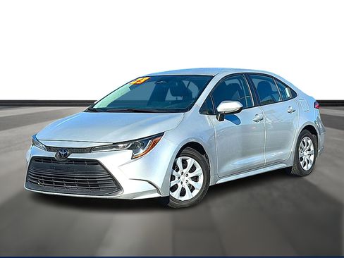 Used 2024 Toyota Corolla LE image 1
