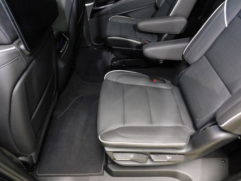 Used 2026 Cadillac Escalade ESV Luxury AWD/4WD image 78