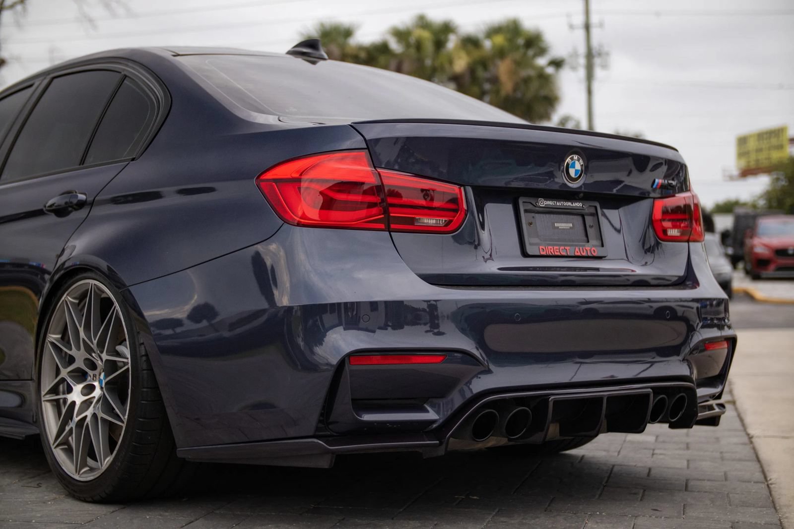 Used 2017 BMW M3 RWD image 11