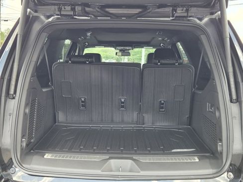 Used 2026 GMC Yukon XL Denali w/ Sun & Power Step Package AWD/4WD image 13