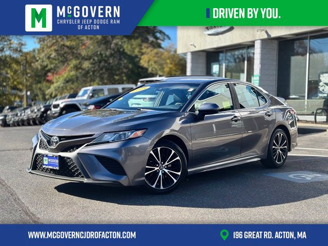 Used 2018 Toyota Camry SE FWD image 1