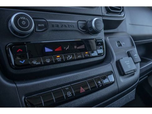 Used 2024 RAM ProMaster 3500 w/ Convenience Group FWD image 24