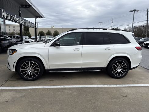 Used 2022 Mercedes-Benz GLS 450 4MATIC image 3