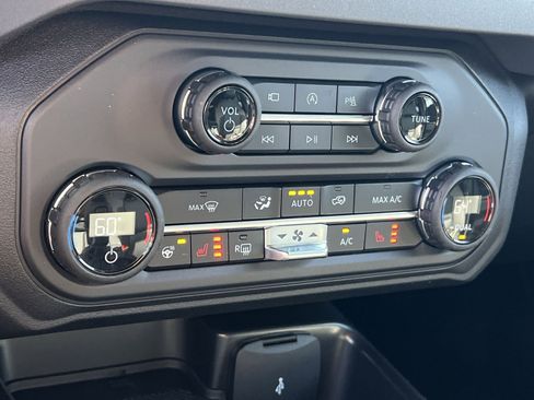 New 2025 Ford Bronco Outer Banks image 21