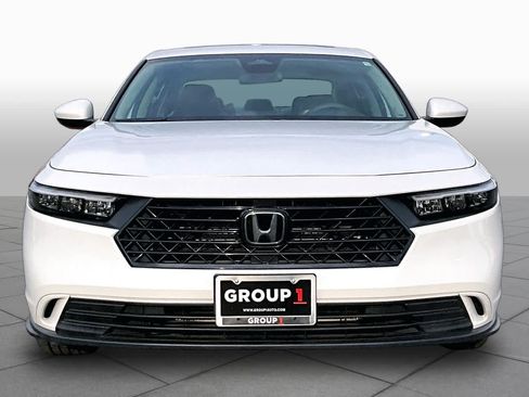 Used 2023 Honda Accord EX image 4