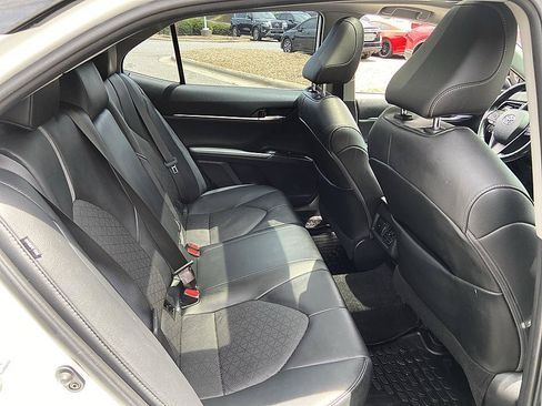 Used 2020 Toyota Camry XSE FWD image 19