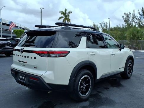 Used 2024 Nissan Pathfinder Rock Creek AWD/4WD image 15