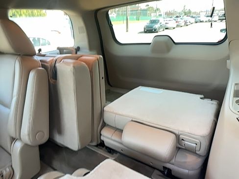 Used 2011 Chevrolet Tahoe LTZ image 19