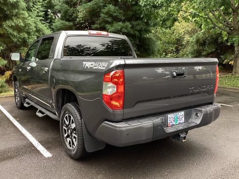 Used 2019 Toyota Tundra Limited w/ Limited Premium Package AWD/4WD image 9