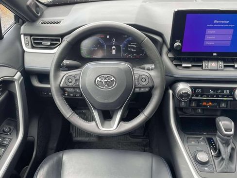 Used 2024 Toyota RAV4 XSE w/ Advanced Technology Package AWD/4WD image 14
