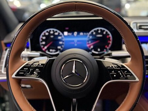 Used 2026 Mercedes-Benz Maybach S 680 image 17