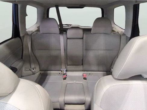 Used 2013 Subaru Forester 2.5X Premium w/ All-Weather Plus Pkg AWD/4WD image 14