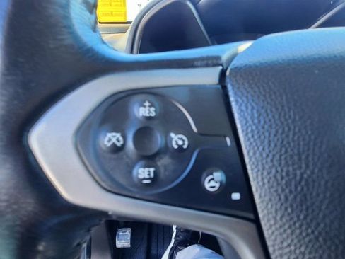 Used 2022 Chevrolet Colorado Z71 AWD/4WD image 23