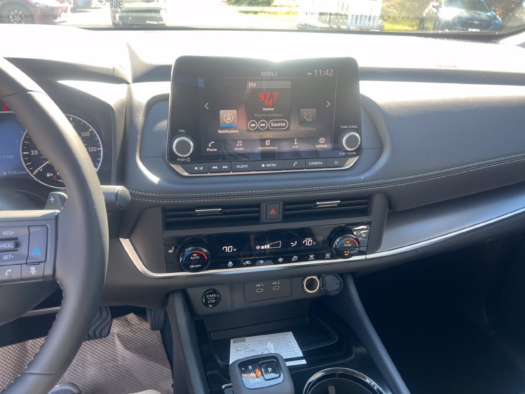 Certified 2026 Nissan Rogue SV w/ SV Premium Package AWD/4WD image 20