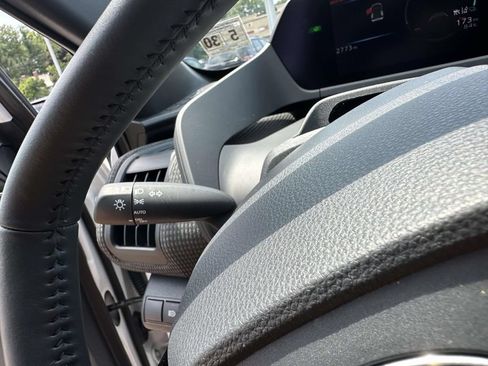 Certified 2025 Subaru Solterra AWD/4WD image 27