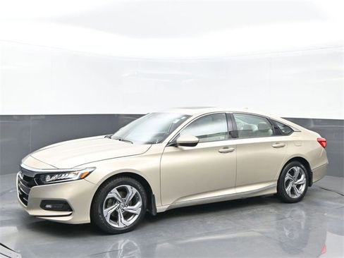 Certified 2018 Honda Accord EX image 2