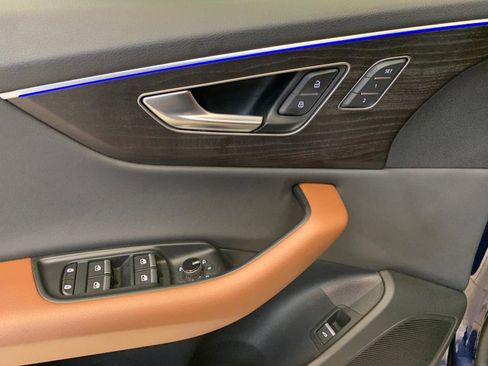 Used 2021 Audi Q8 Prestige w/ Prestige Package image 16