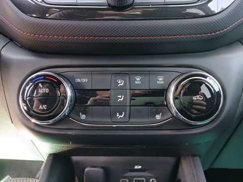 Used 2022 Chevrolet TrailBlazer RS w/ Sun and Liftgate Package image 19