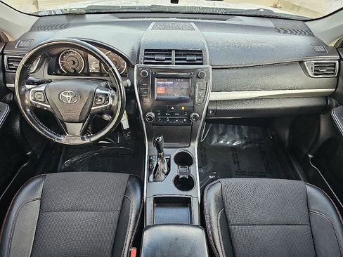 Used 2016 Toyota Camry SE FWD image 24