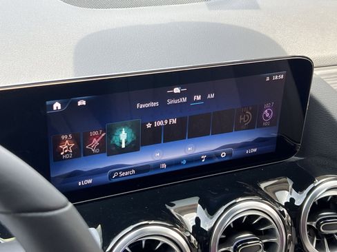 New 2026 Mercedes-Benz GLA 250 4MATIC image 23
