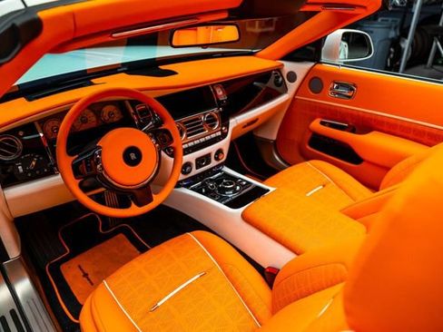 Used 2020 Rolls-Royce Dawn RWD image 13