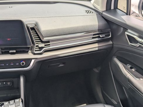 Certified 2023 Kia Sportage EX AWD/4WD image 15