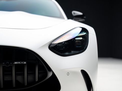 Used 2025 Mercedes-Benz AMG GT 63 image 10